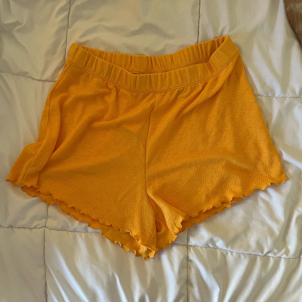 h&m flowy summer shorts